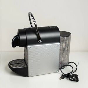 Nespresso Pixie EN124S Coffee & Espresso Machine DeLonghi Black/Silver Tested